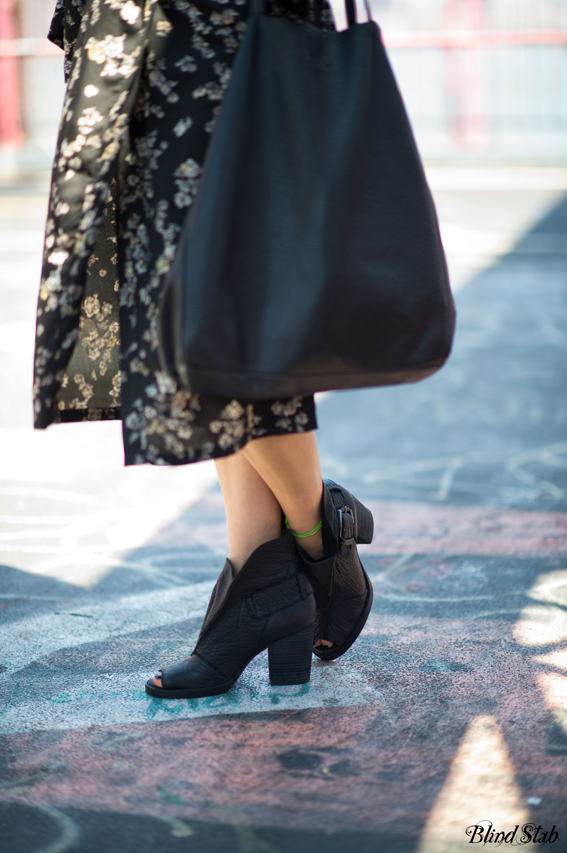 Kimono-Streetstyle-Williamsburg-Open-Toed-Boots