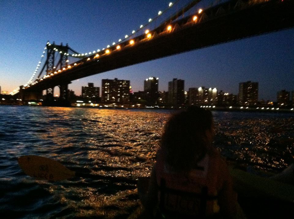 Instagram-Kayak-New-York-Night