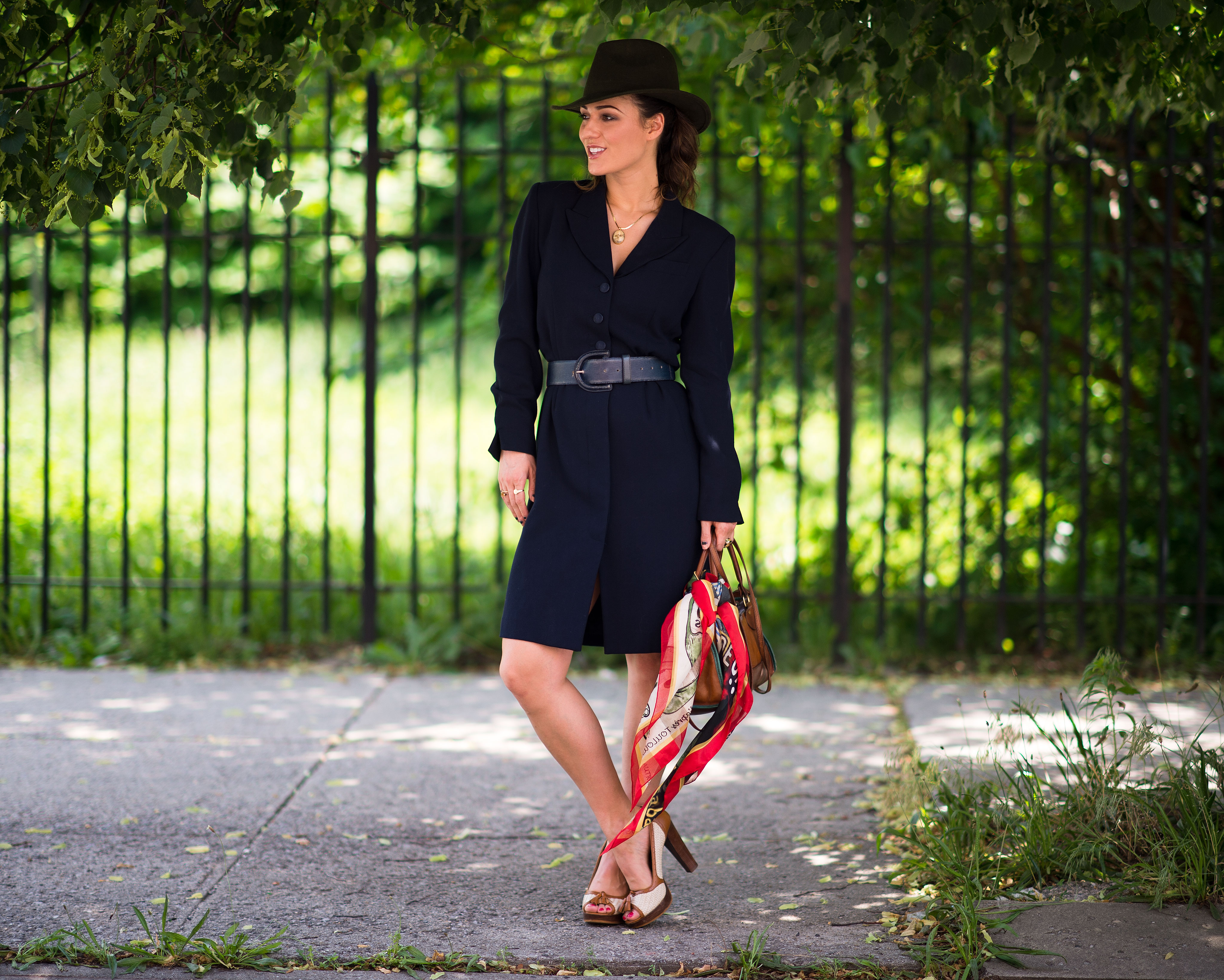 Fedora-Scarf-Mad-Men-Streetstyle