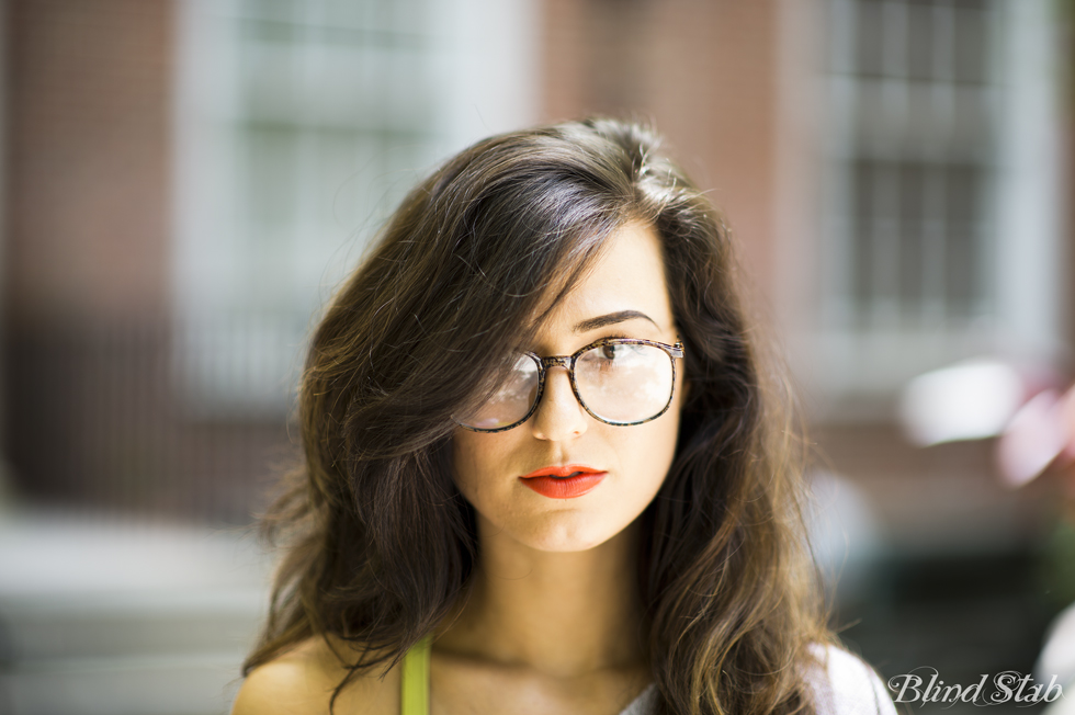 Neon-Lipstick-Blogger-Glasses-Hair