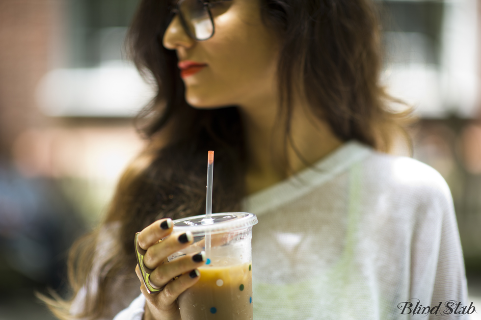 Neon-Lipstick-Blogger-Glasses-Hair