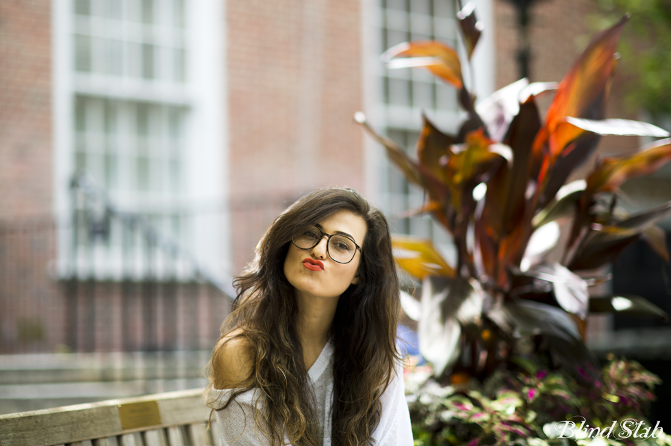 Neon-Lipstick-Blogger-Glasses-Hair