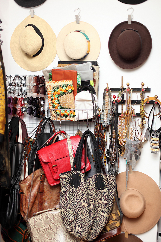 Blogger-DIY-Closet-Hats-Jewelry