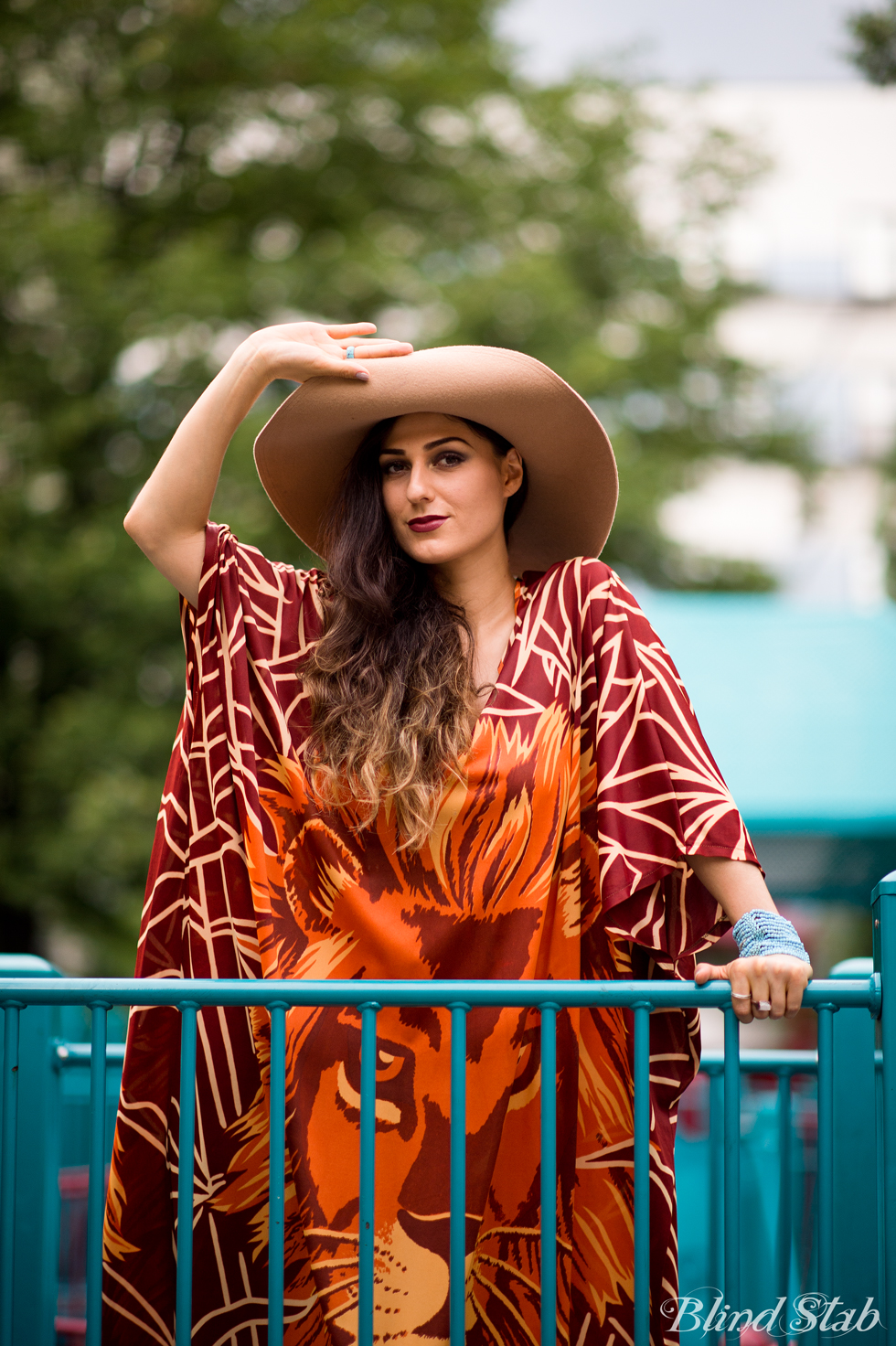 Wide-Brim-Floppy-Hat-Vintage