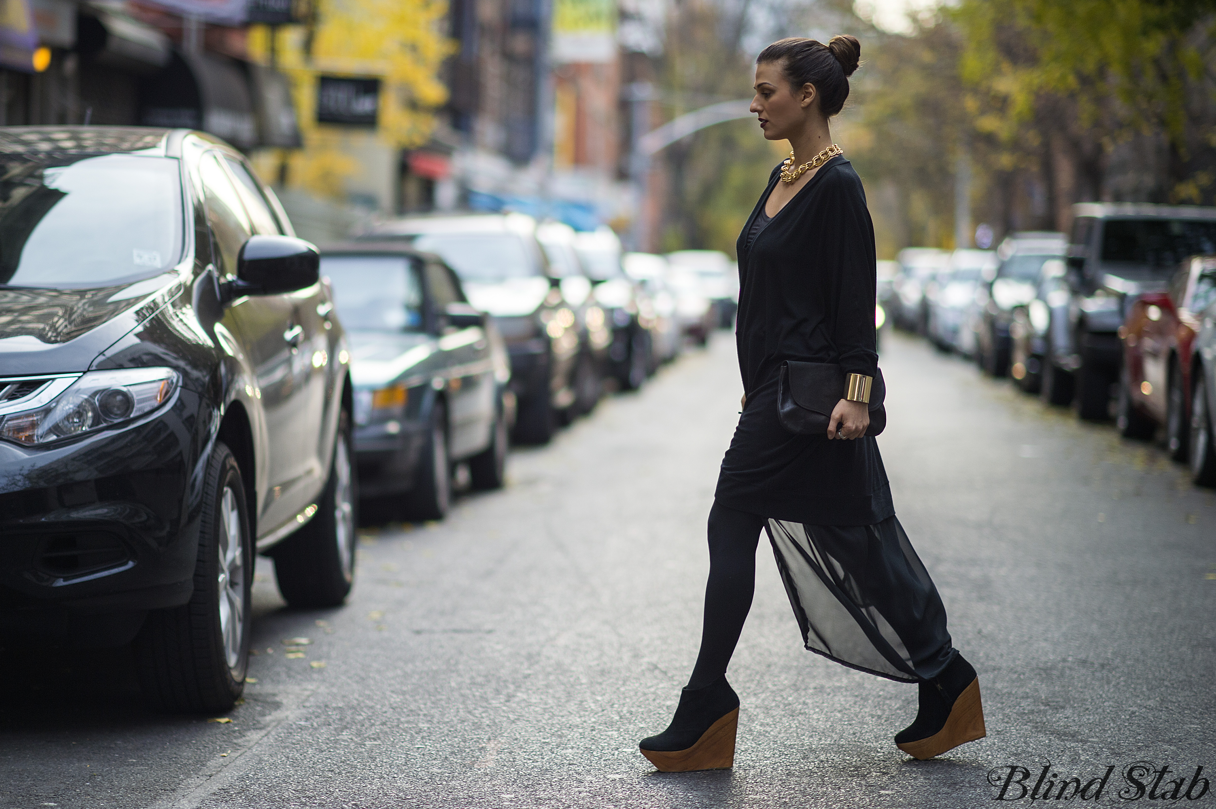 Bun-Wood-Platforms-Wedges-Gold-Necklace