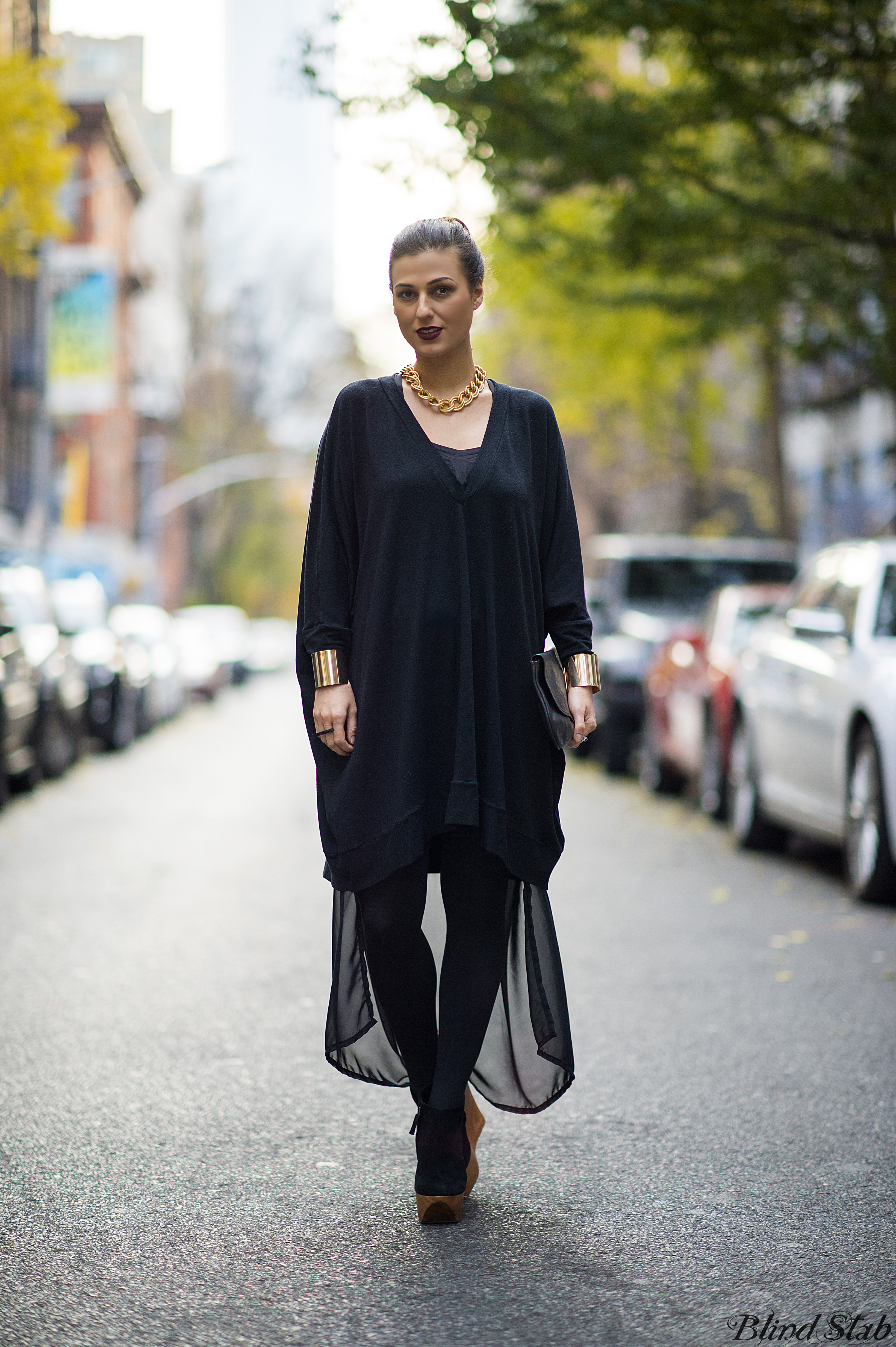 Bun-Wood-Platforms-Wedges-Gold-Necklace