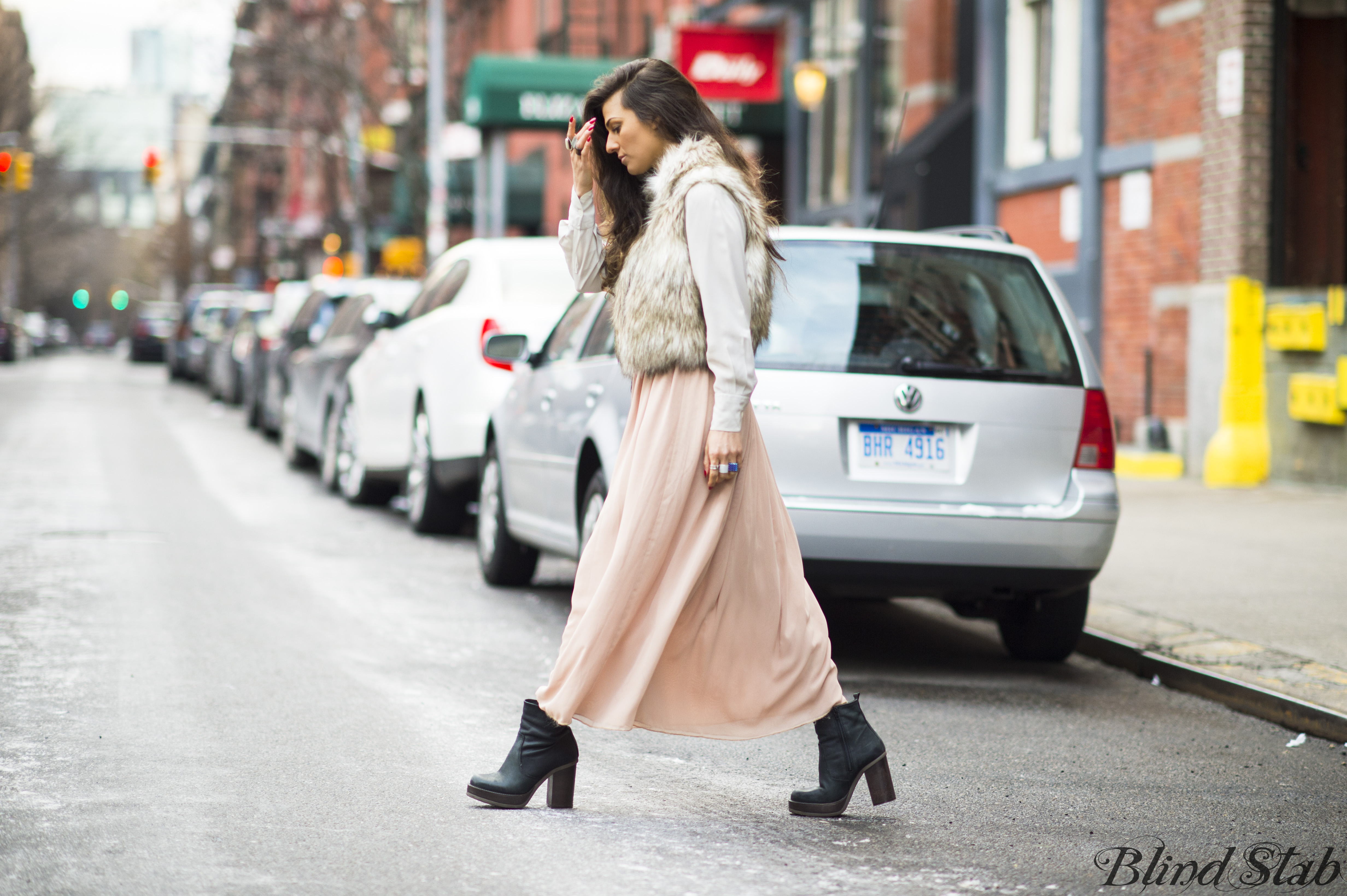 New-York-Street-Style-Faux-Fur-Vest-Maxi-Skirt