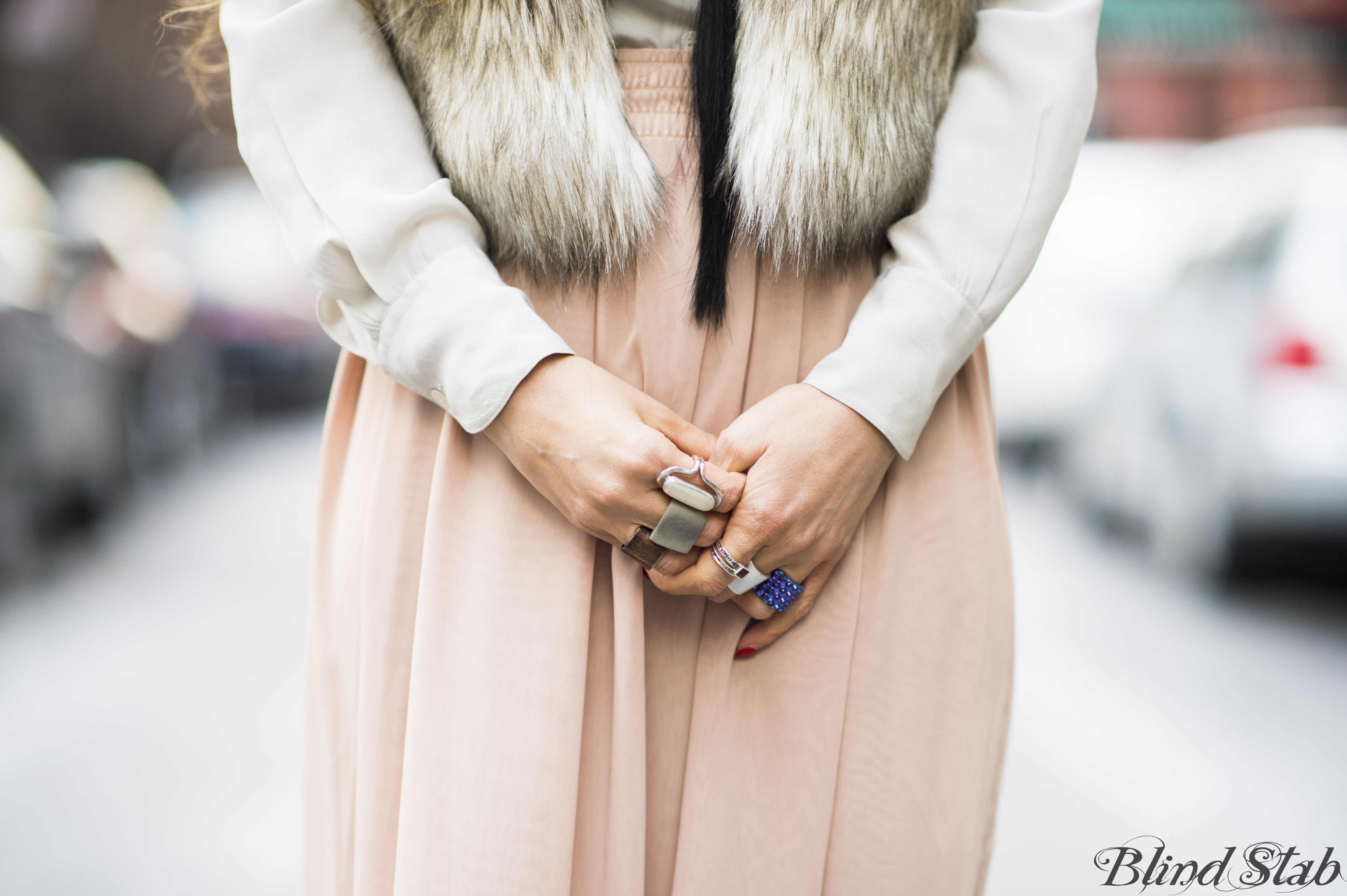 New-York-Street-Style-Faux-Fur-Vest-Maxi-Skirt