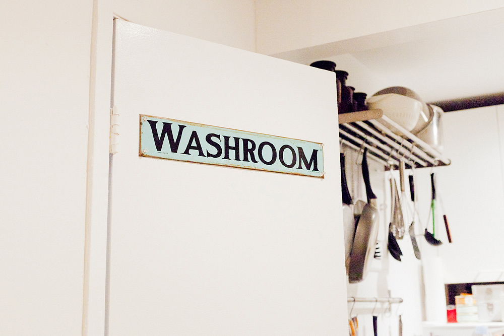 Cool-New-York-City-Apartment-NYC-Soho-Pipe-Closet