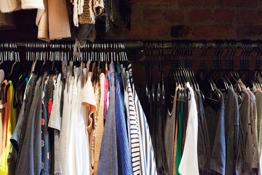 Cool-New-York-City-Apartment-NYC-Soho-Pipe-Closet