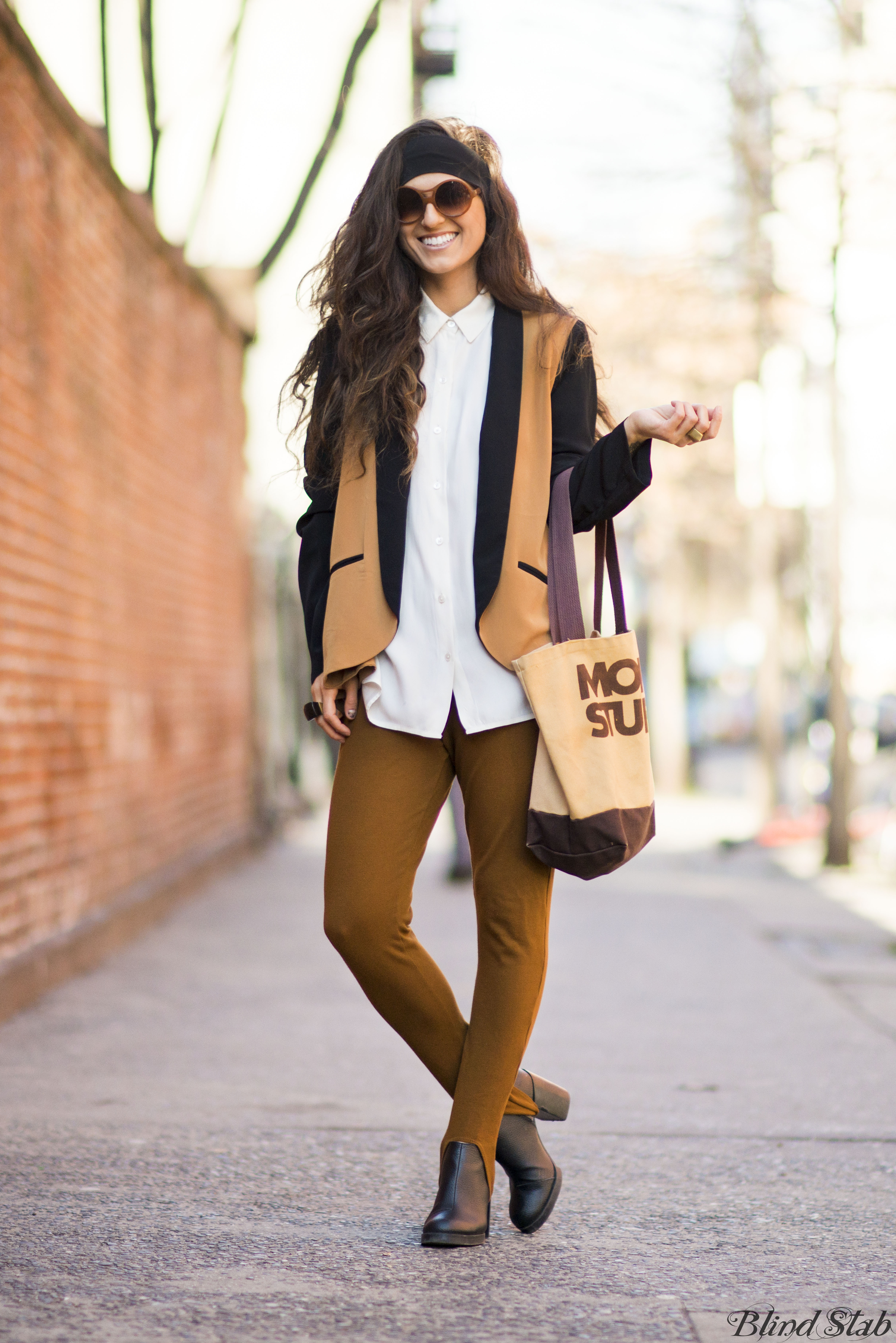 Round-Glasses-Two-Toned-Blazer-NYC-New-York-City-Street-Style