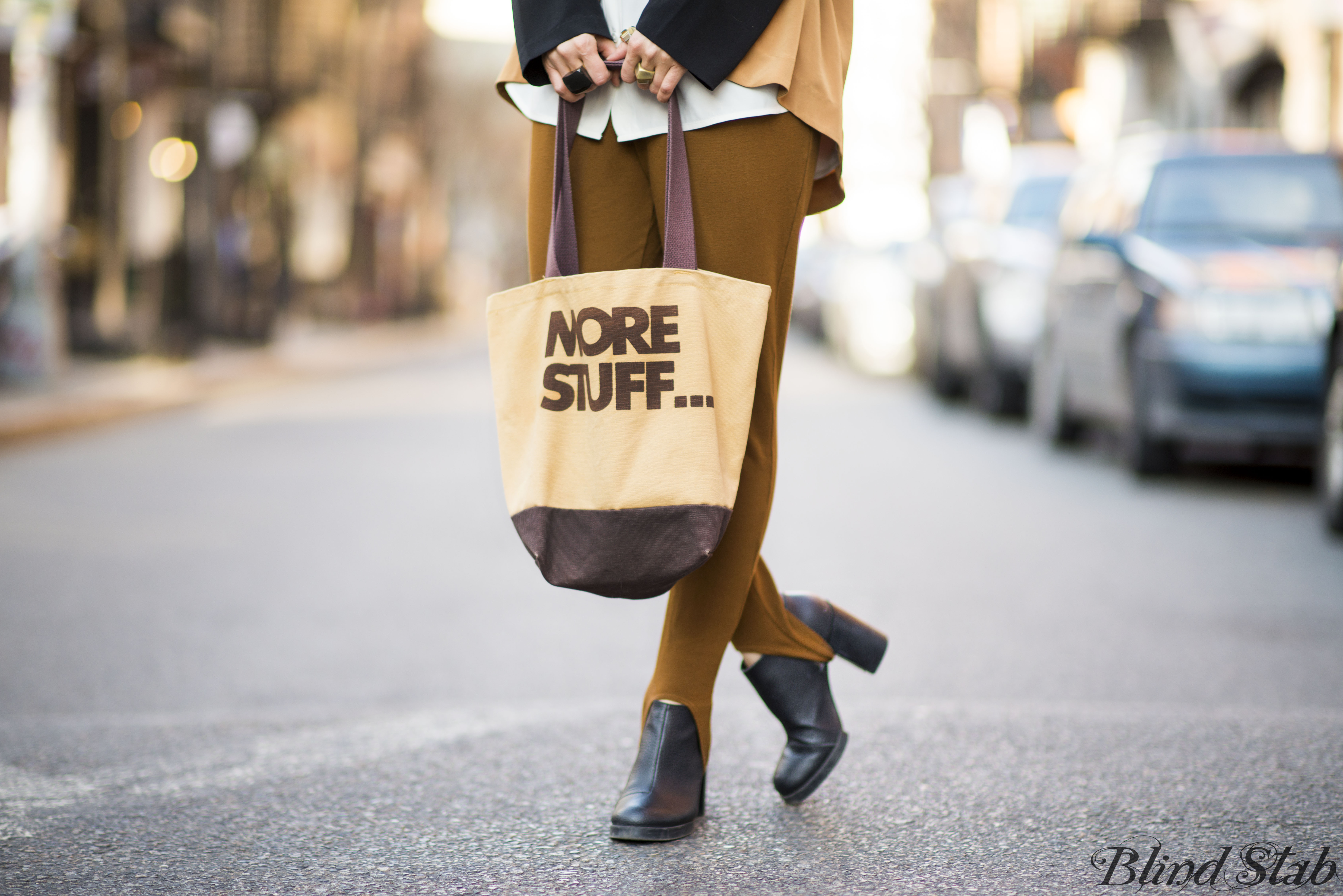 Round-Glasses-Two-Toned-Blazer-NYC-New-York-City-Street-Style