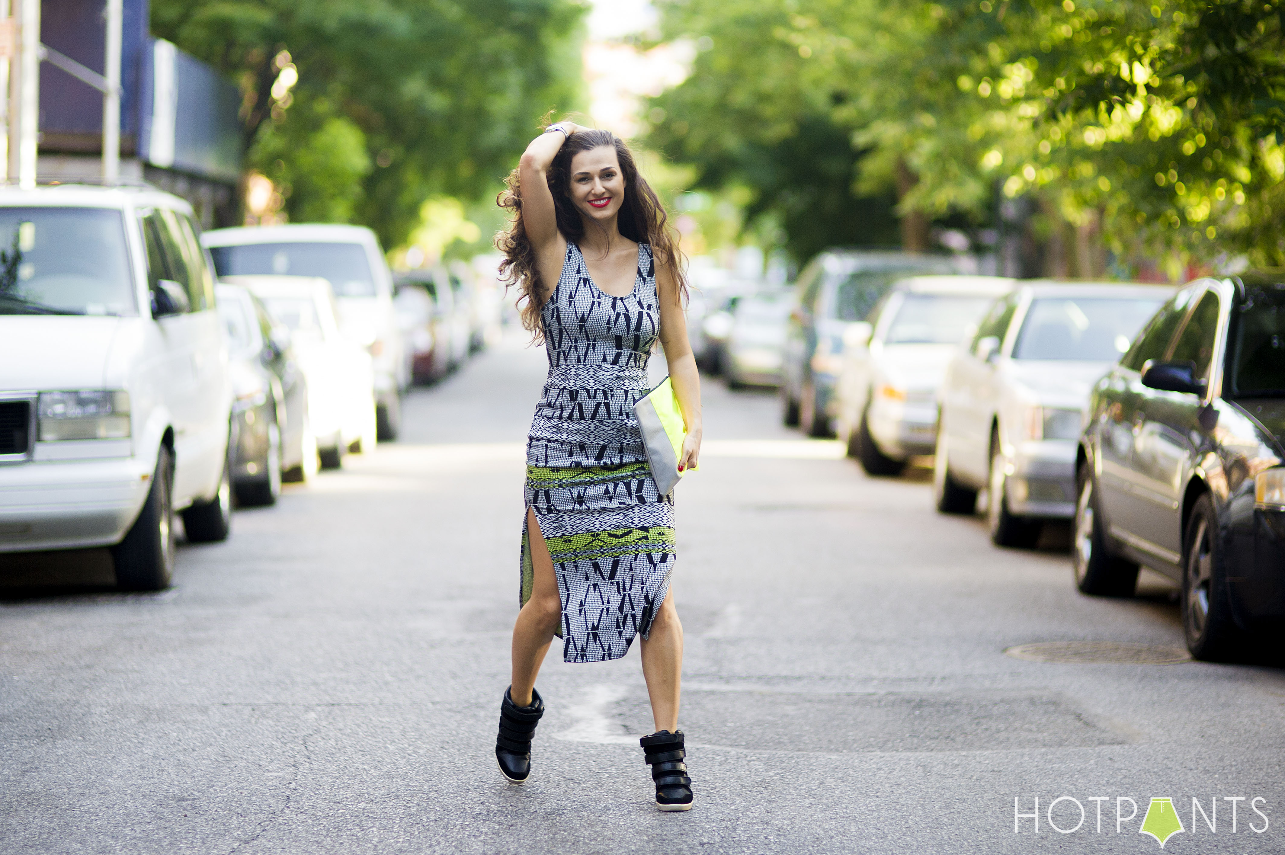 Burgundy Bodycon Dress with Sneakers Outfits (7 ideas & outfits) | Lookastic