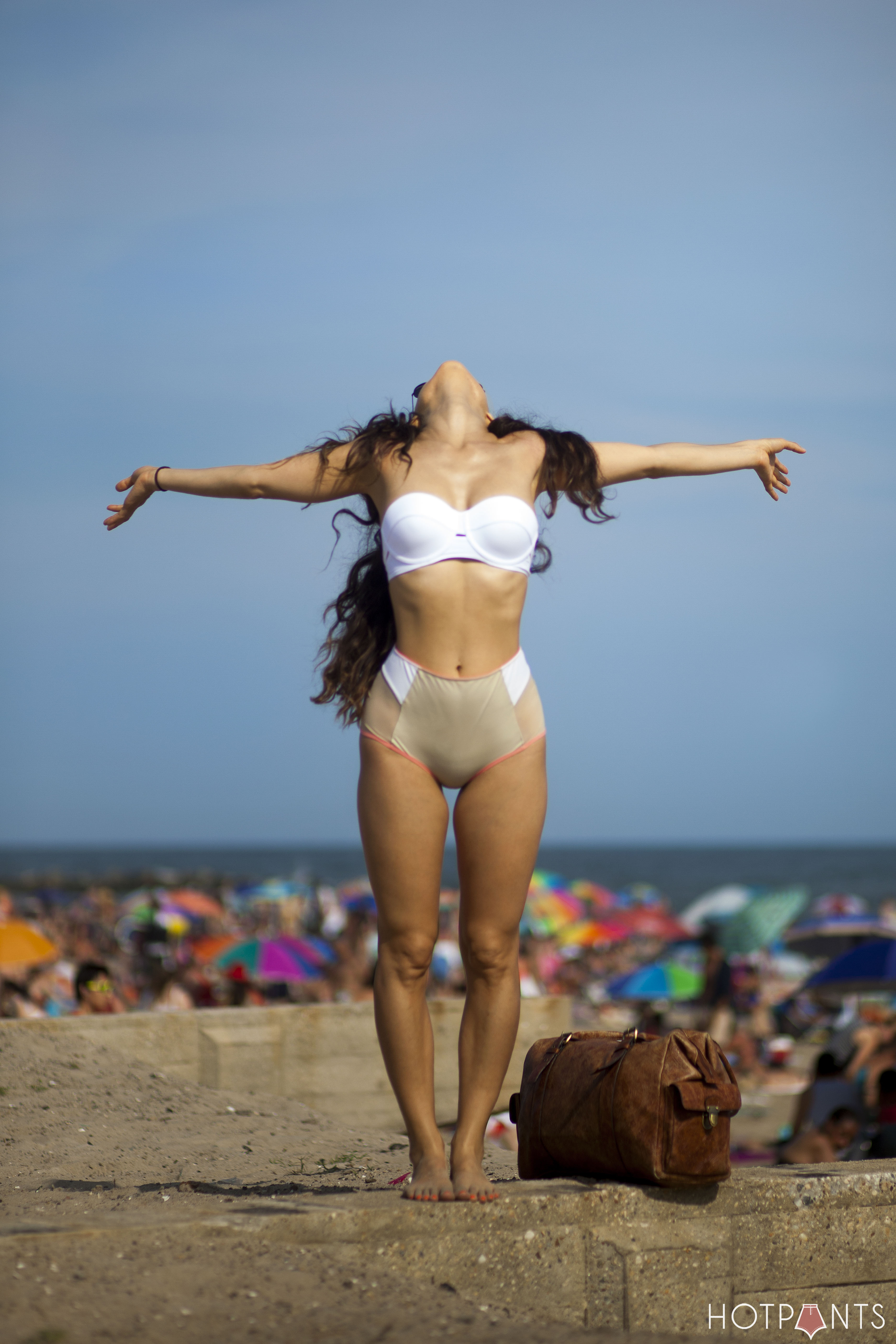 New York Summer Swim Fashion Streetstyle Long Hair Blogger