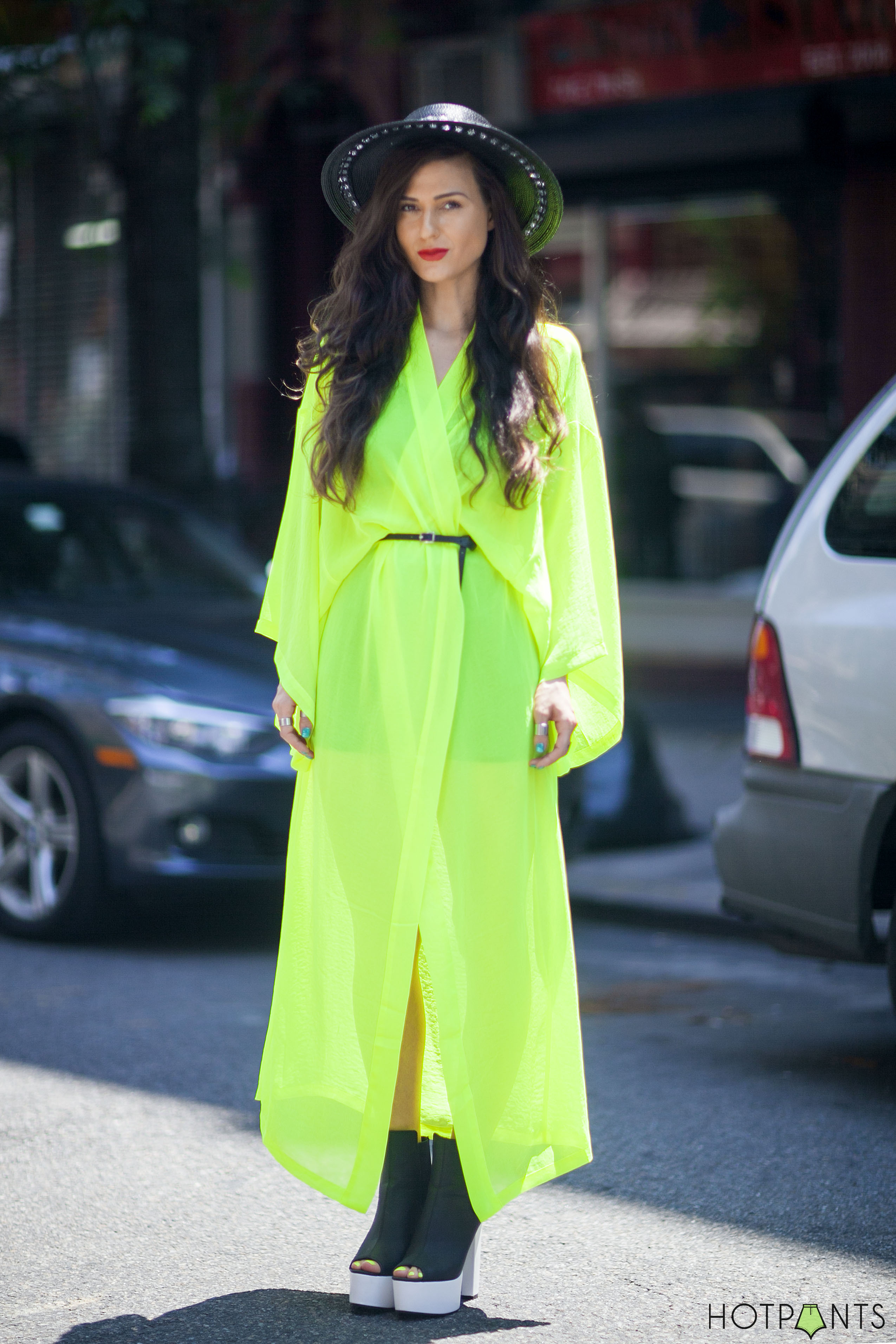 H&M Maxi Dress Long Hair Funny Blogger Legs