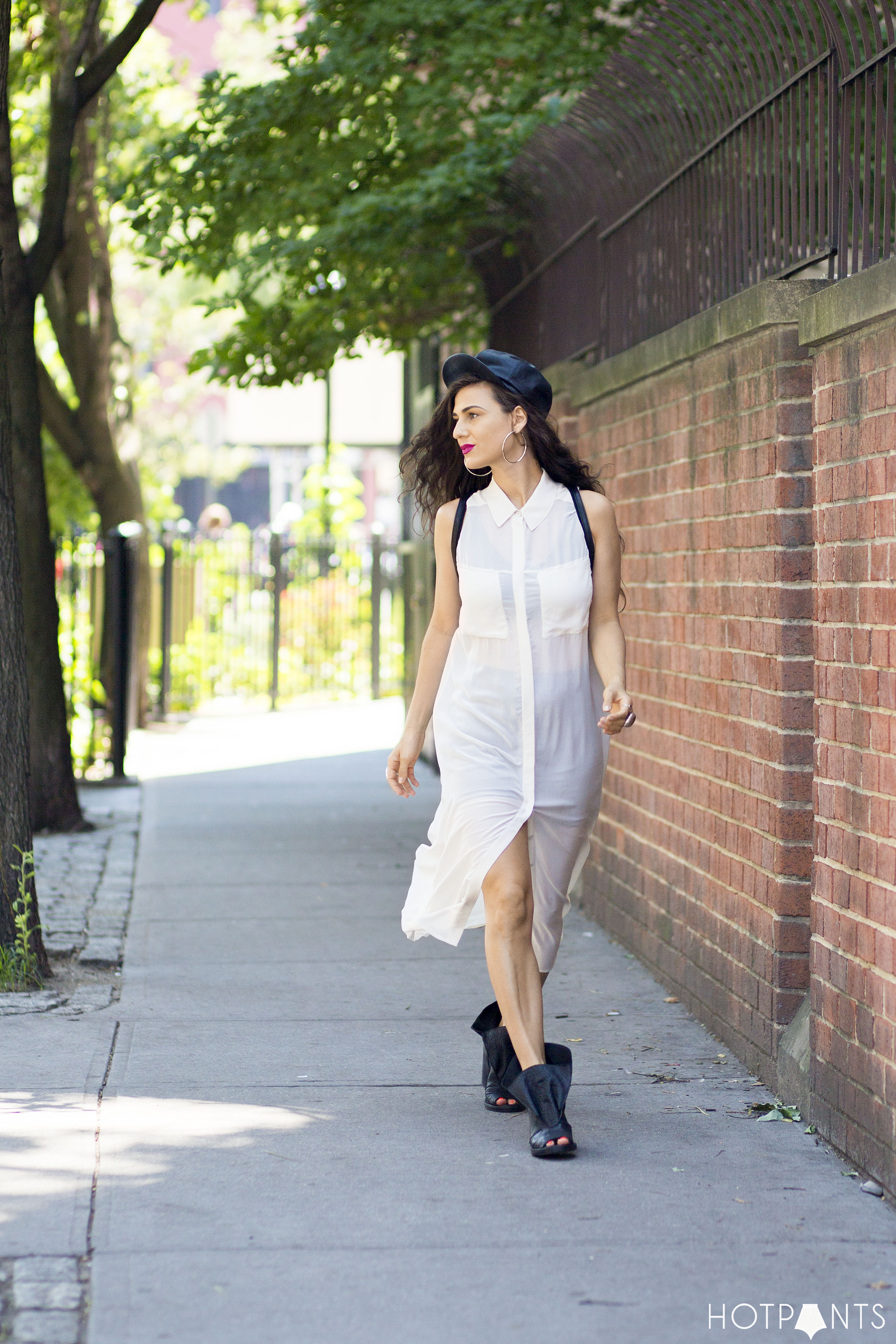 NYC Streetstyle Funny Blogger Leather Leather Backpack Pink Lipstick