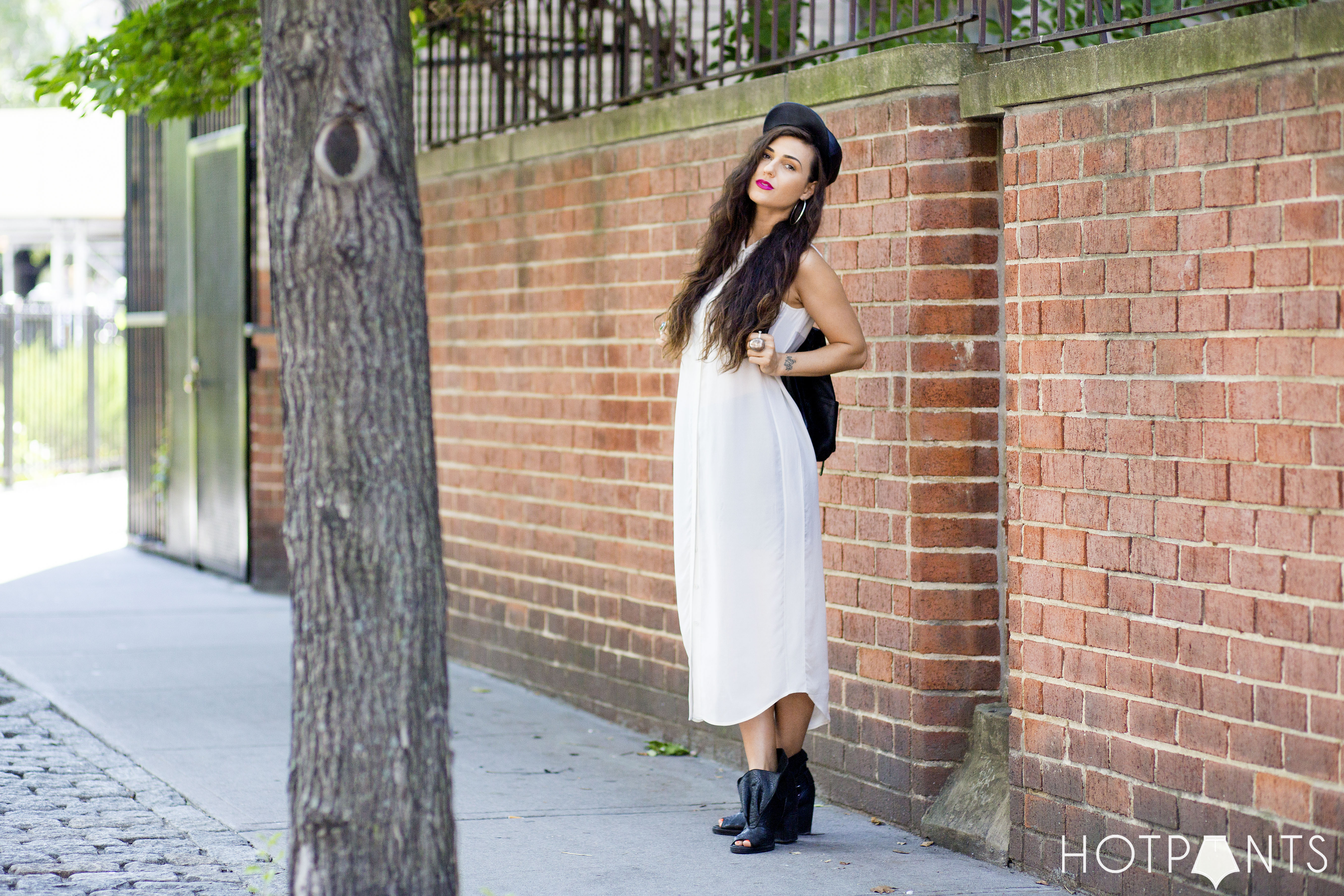 NYC Streetstyle Funny Blogger Leather Leather Backpack Pink Lipstick