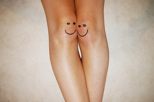 Do The Hotpants Love Your Body Happy Knees