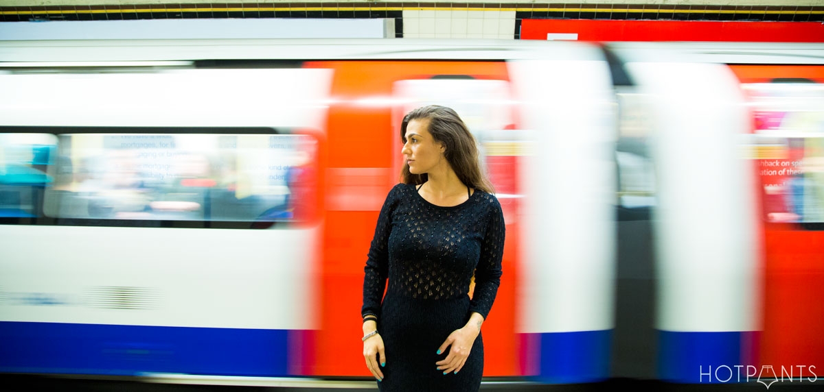 Dru Dodd Photography Curvy Healthy Woman Drapey Clothing London Streetstyle