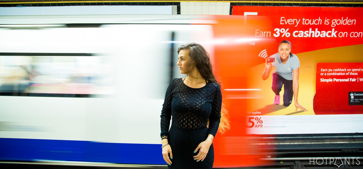 Dru Dodd Photography Curvy Healthy Woman Drapey Clothing London Streetstyle