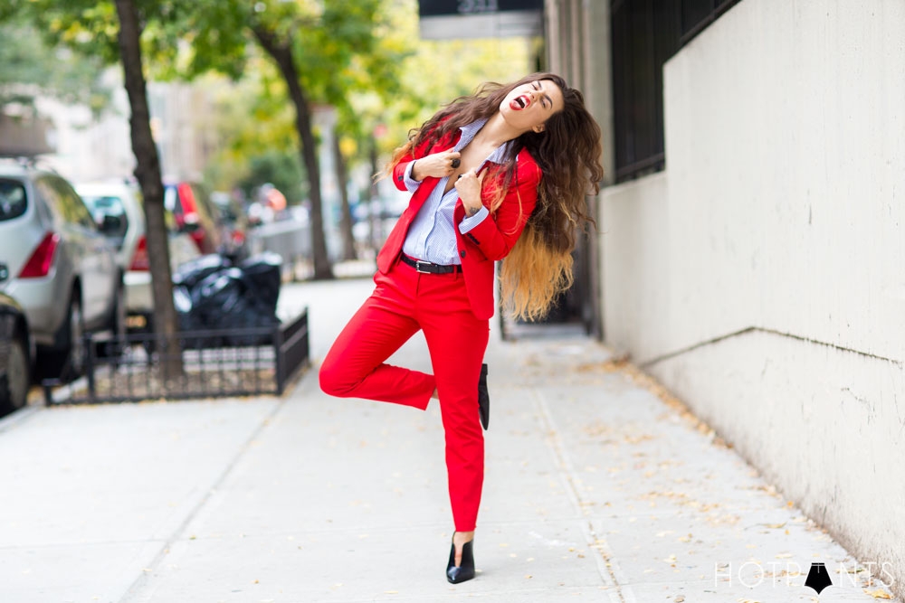 Do The Hotpants Dana Suchow Red Suit Womens Pantsuit Blazer Work Outfit Fashion 2