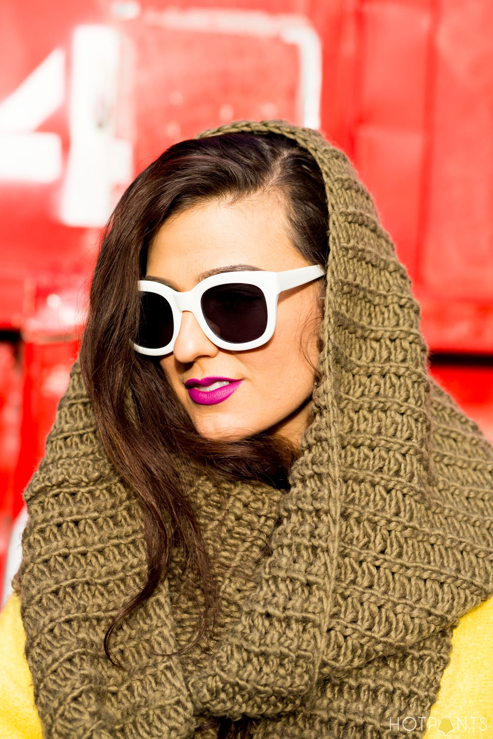 Oversize White Sunglasses Circle Infinity Scarf