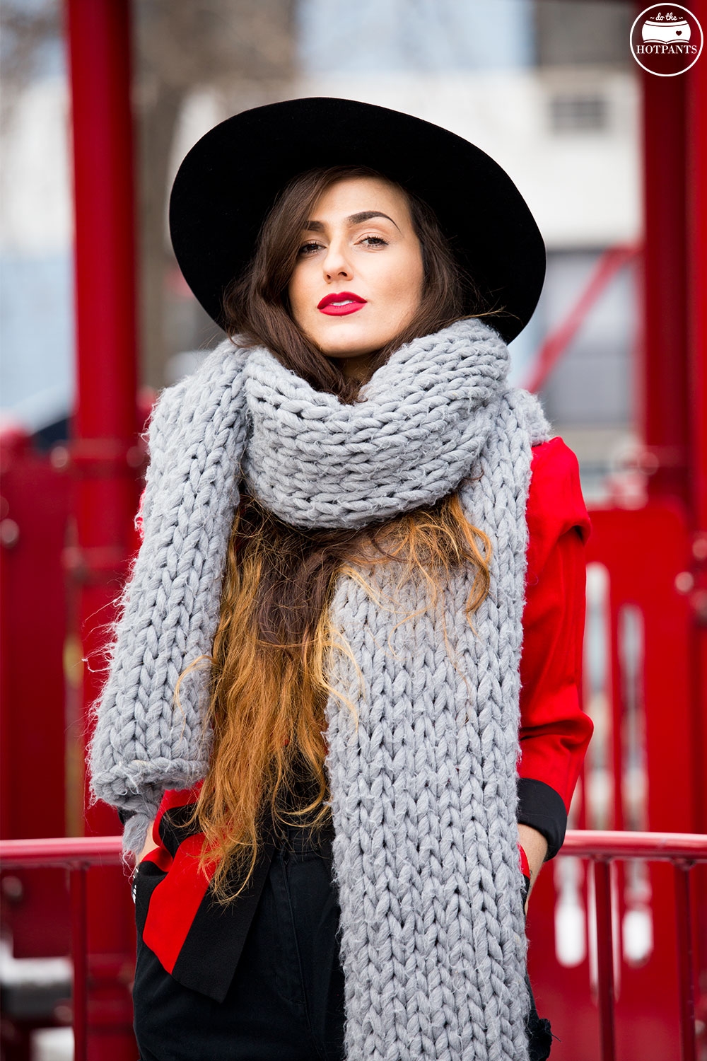 Huge Oversize Winter Scarf Wide Brim Hat