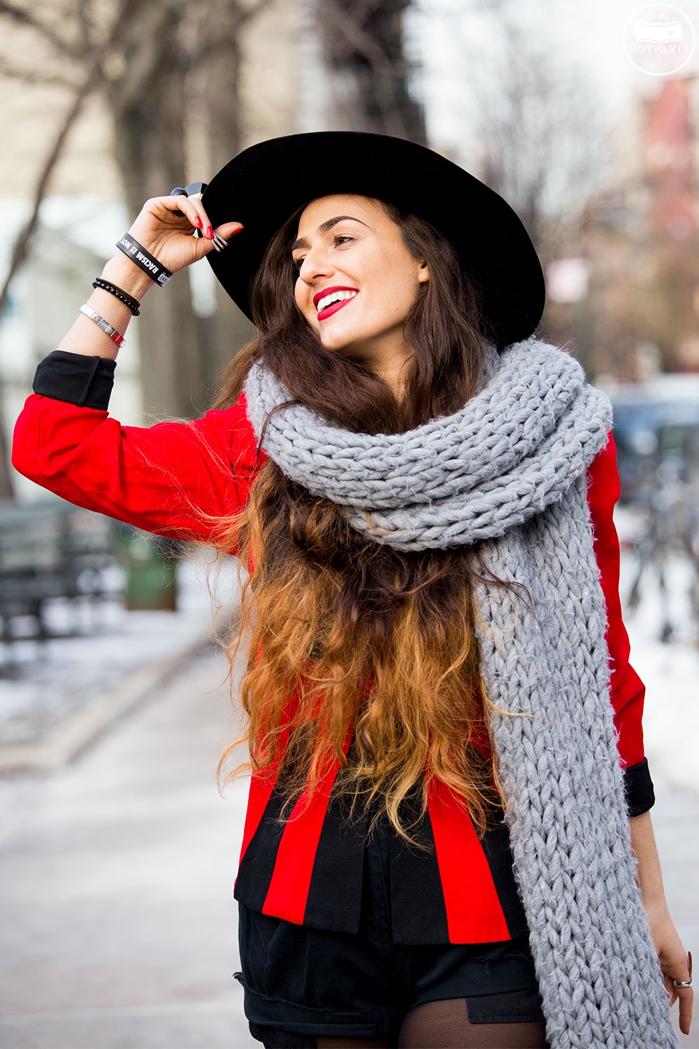 Huge Oversize Winter Scarf Wide Brim Hat