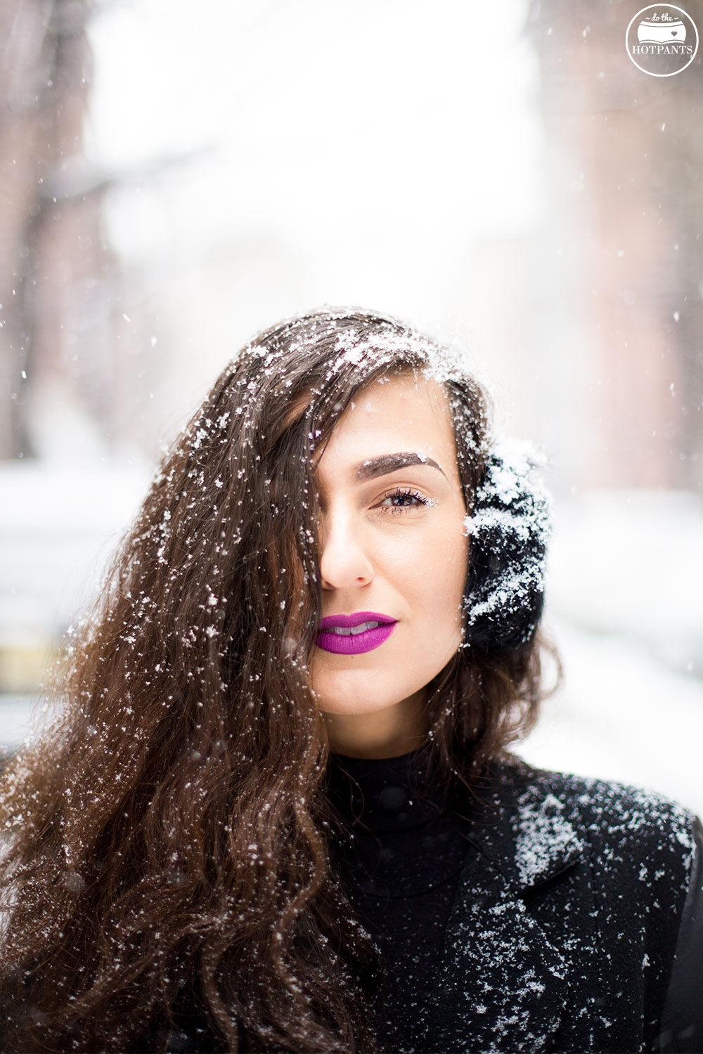 Manhattan Girl Covered In Snow Purple Lipstick Turquoise Green Blue Maxi Skirt Leather Sleeve Jacket