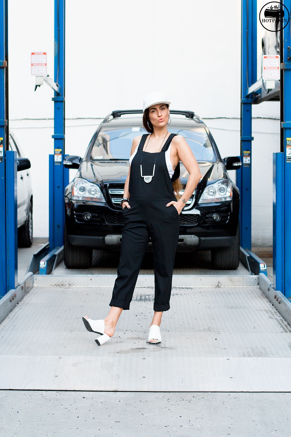 Do The Hotpants Dana Suchow Black Overalls White Leather Hat NYC Summer Streetstyle White Clog Mules IMG_7665