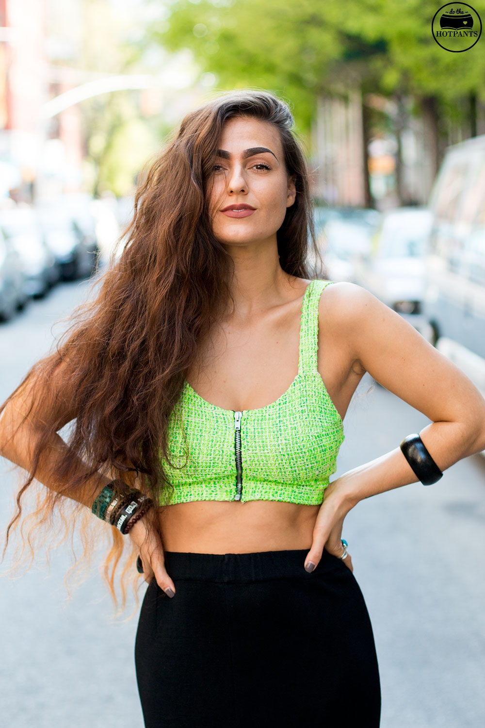 Do The Hotpants Dana Suchow Black Maxi Skirt Curvy Woman Neon Green Crop Top Midriff_IMG_7400