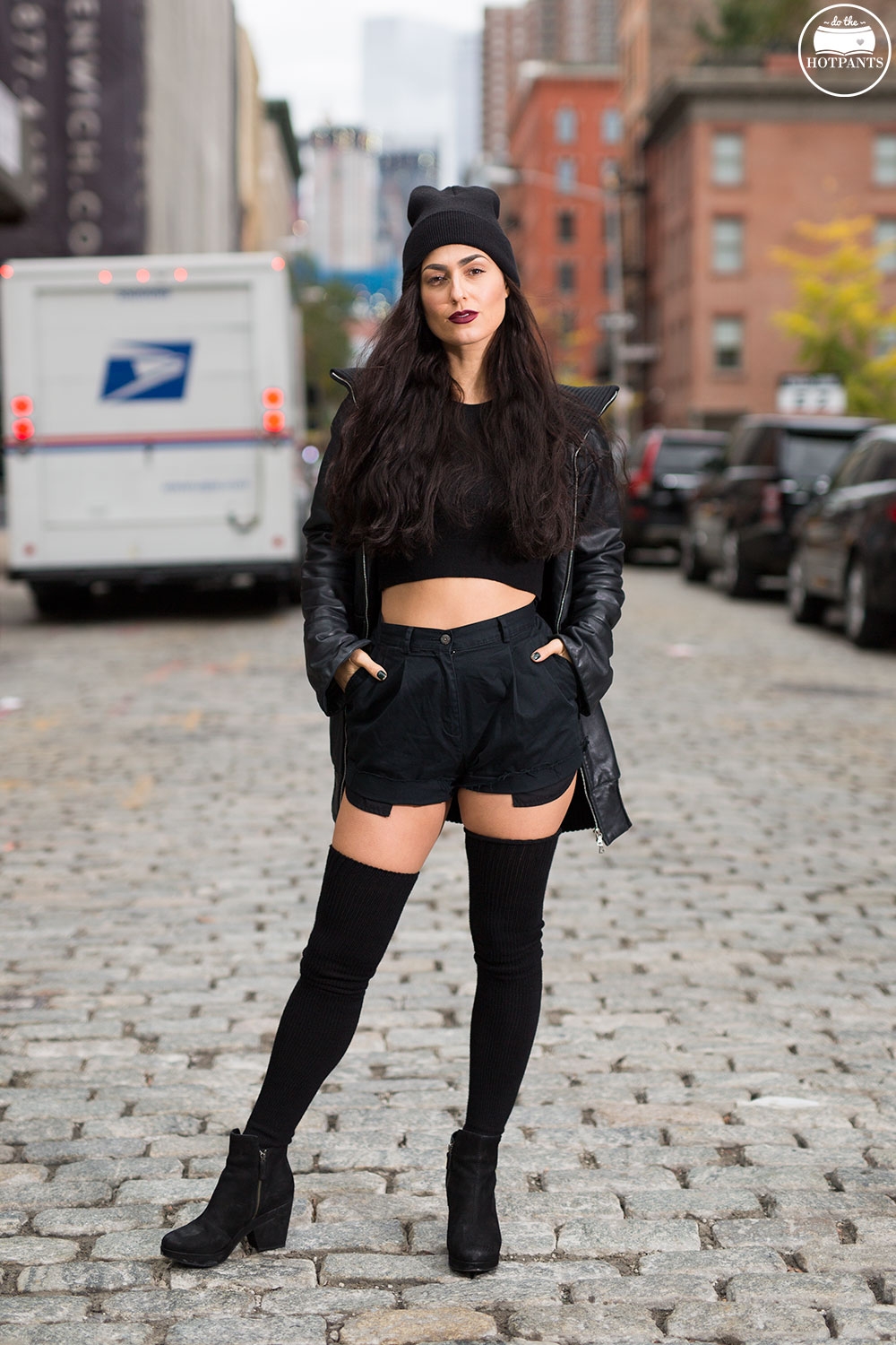 Do The Hotpants Dana Suchow Goth Outfit Black Beanie Thigh High Socks Crop Top Black Leather Jacket_M8A0306