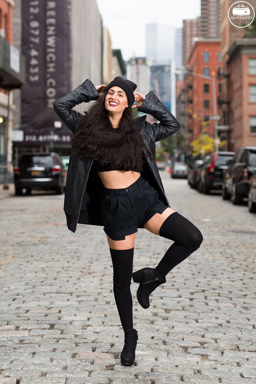 Do The Hotpants Dana Suchow Goth Outfit Black Beanie Thigh High Socks Crop Top Black Leather Jacket_M8A0320