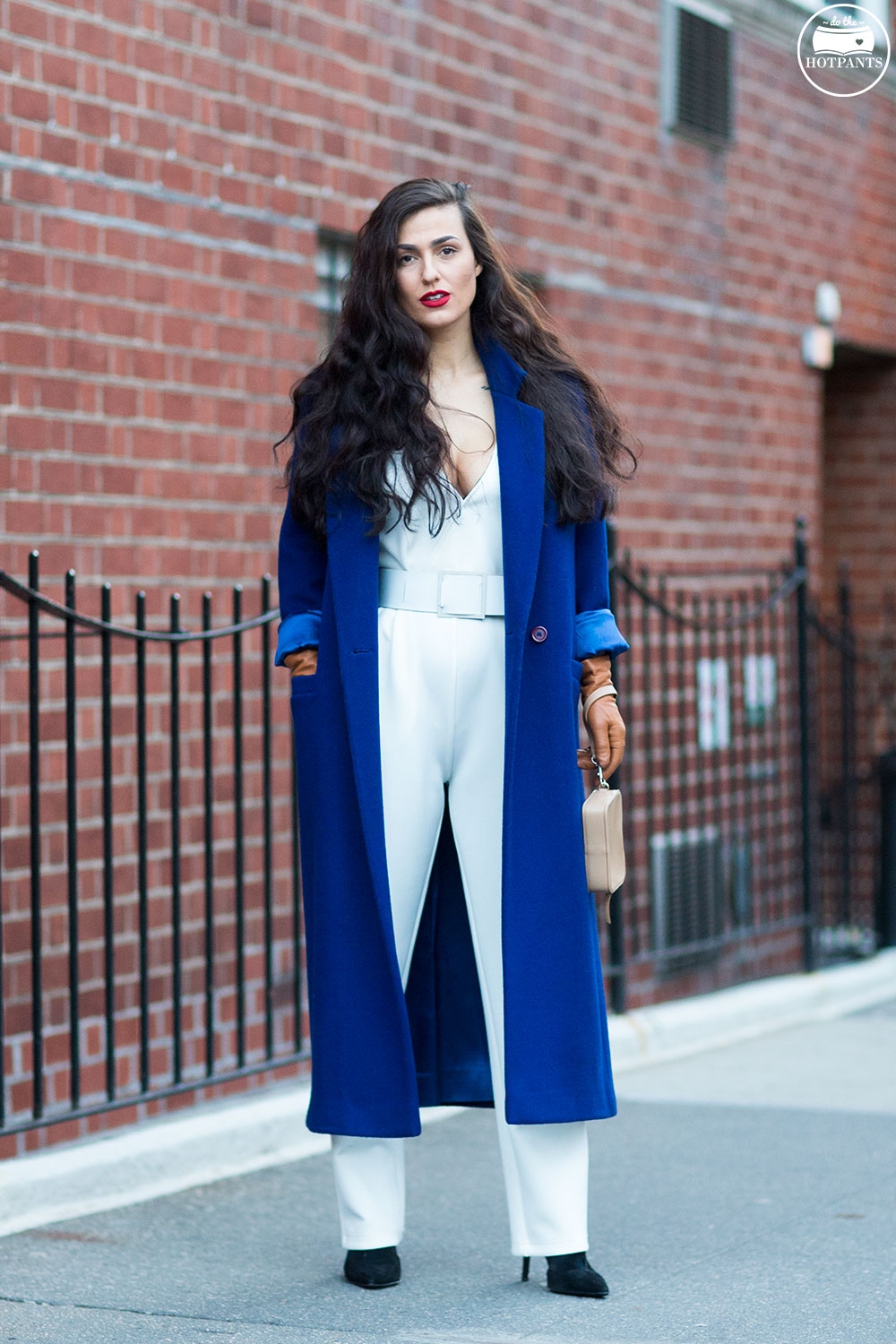 Do The Hotpants Dana Suchow White Jumpsuit Navu Blue Peacoat Trench Coat Jacket Red Lipstick Long Hair Woman MJJ_0047