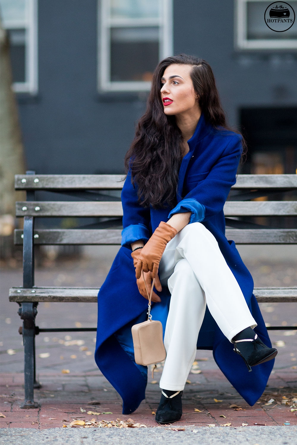 Do The Hotpants Dana Suchow White Jumpsuit Navu Blue Peacoat Trench Coat Jacket Red Lipstick Long Hair Woman MJJ_9794